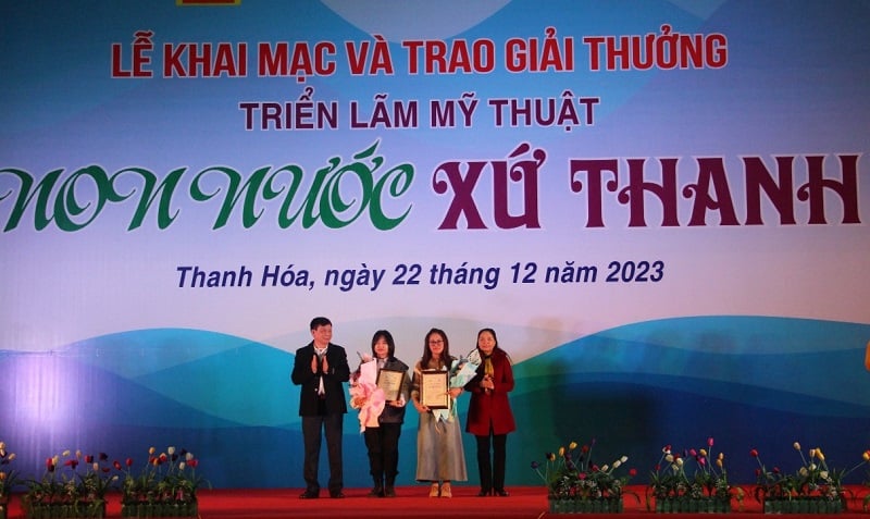 Triển lãm mỹ thuật “Non nước xứ Thanh”