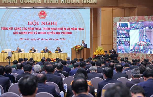 Hội nghị tổng kết nhiệm vụ năm 2023, triển khai nhiệm vụ năm 2024 của Chính phủ và chính quyền địa phương