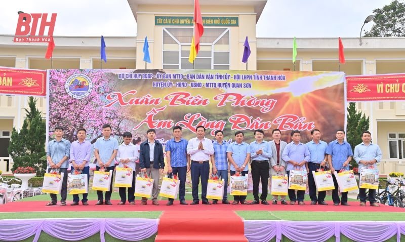 “Xuân biên phòng - ấm lòng dân bản” nơi vùng cao Quan Sơn