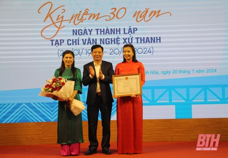 Tạp chí Văn nghệ Xứ Thanh kỷ niệm 30 năm ngày thành lập