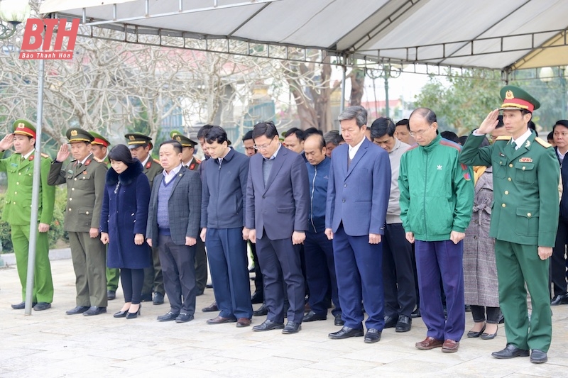 Phó Chủ tịch UBND tỉnh Mai Xuân Liêm thăm, kiểm tra tình hình sản xuất, đời sống Nhân dân huyện Vĩnh Lộc