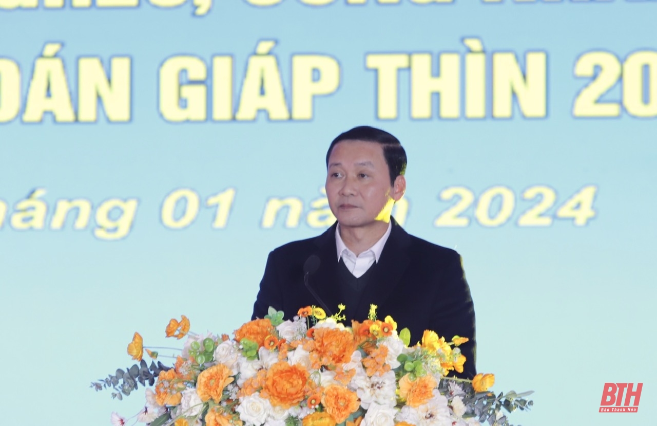 [Cập nhật] - Thủ tướng Chính phủ Phạm Minh Chính thăm, tặng quà gia đình chính sách, hộ nghèo, công nhân lao động tại Thanh Hóa