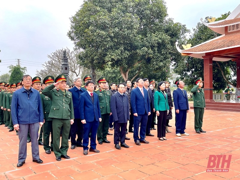 Trưởng Ban Dân vận Tỉnh ủy, Chủ tịch Ủy ban MTTQ tỉnh kiểm tra tình hình sản xuất và đời sống Nhân dân tại huyện Triệu Sơn