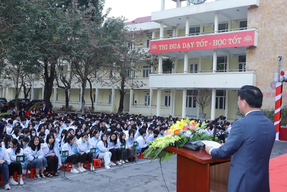 Phát huy truyền thống tốt đẹp và làm giàu thêm bảng vàng thành tích mà lớp lớp các thế hệ học sinh giỏi tỉnh ta đã đạt được