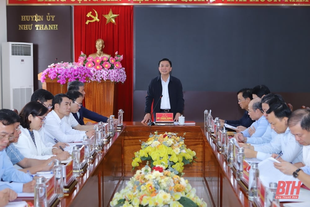 Provincial Party Secretary Do Trong Hung inspects the construction progress of the Van Thien - Ben En road; visits and works in Nhu Thanh district