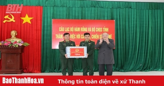 Câu lạc bộ Hàm Rồng thăm cán bộ, chiến sĩ Tiểu đoàn Hỗn hợp Đảo Mê