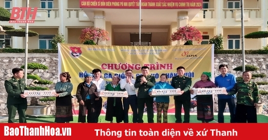 Triển khai mô hình “Nuôi gà lông màu” trên địa bàn 2 xã Pù Nhi và Nhi Sơn