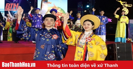 Mãn nhãn phần trình diễn trang phục truyền thống các dân tộc tỉnh Thanh Hóa