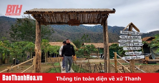 Những chàng trai vùng biên tiên phong làm du lịch