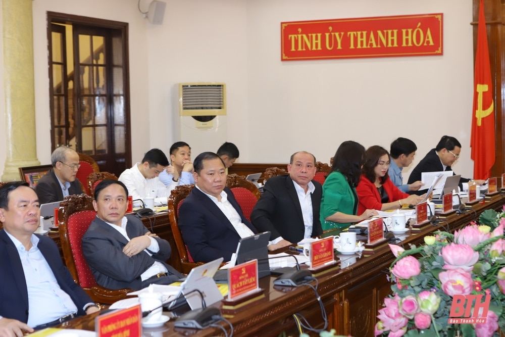 Thường trực Tỉnh ủy Thanh Hóa làm việc với lãnh đạo tỉnh Hòa Bình về tuyến đường giao thông nối đường Hồ Chí Minh với Quốc lộ 6