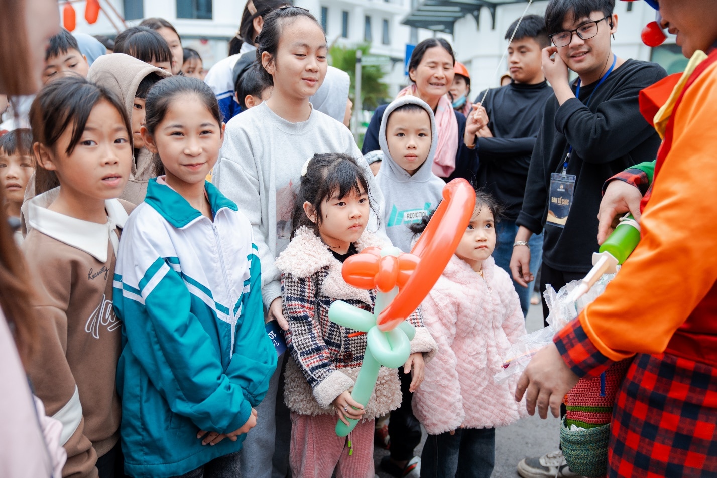 Thanh Hoa : la rue piétonne Vlasta - Sam Son est animée par les visiteurs du printemps