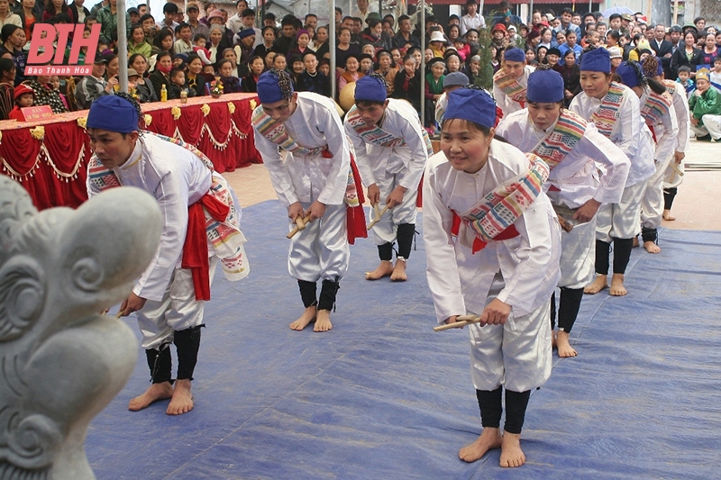 Hội làng Xuân Phả