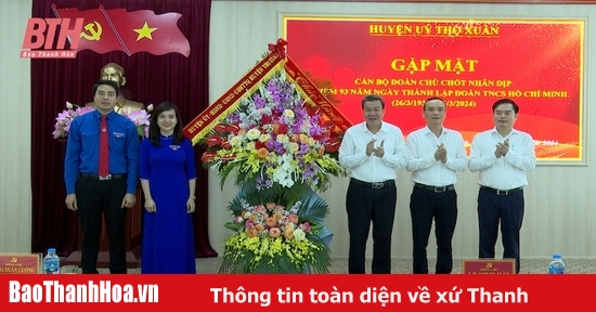 Huyện ủy Thọ Xuân gặp mặt cán bộ Đoàn chủ chốt