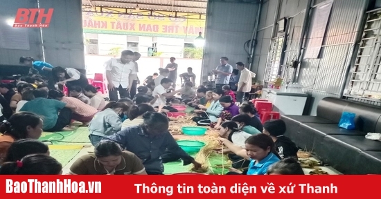 Đào tạo nghề mây tre đan cho 100 hội viên phụ nữ thị trấn Lang Chánh