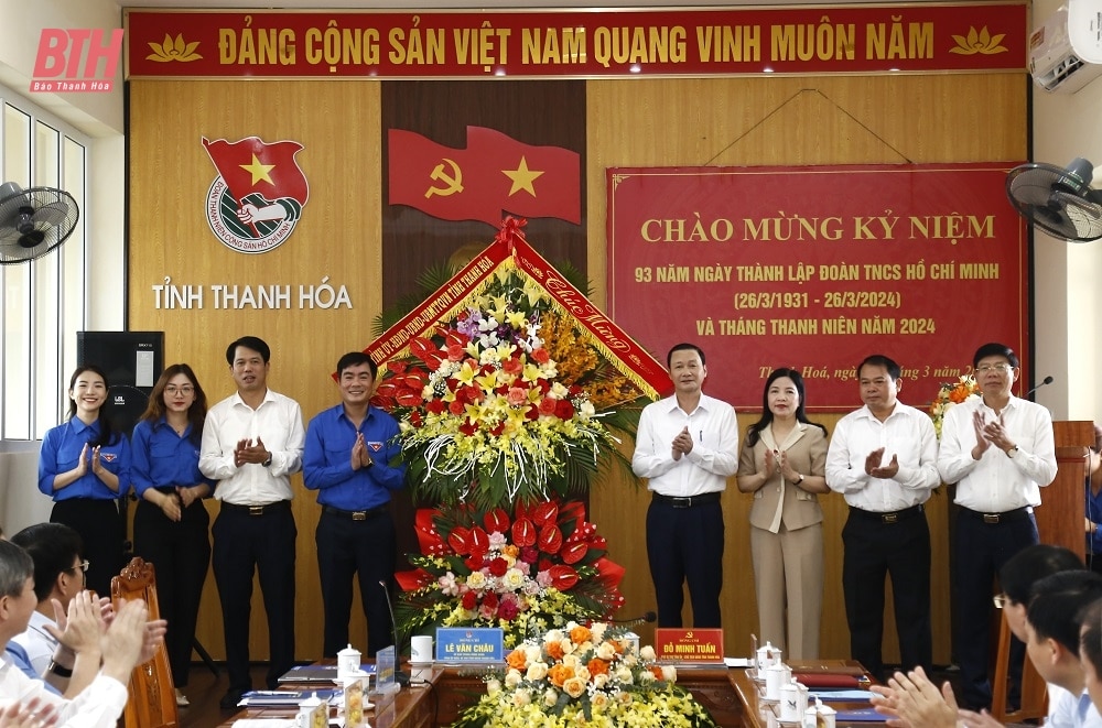 Phát huy sức trẻ tham gia xây dựng quê hương, đất nước ngày càng giàu đẹp, văn minh