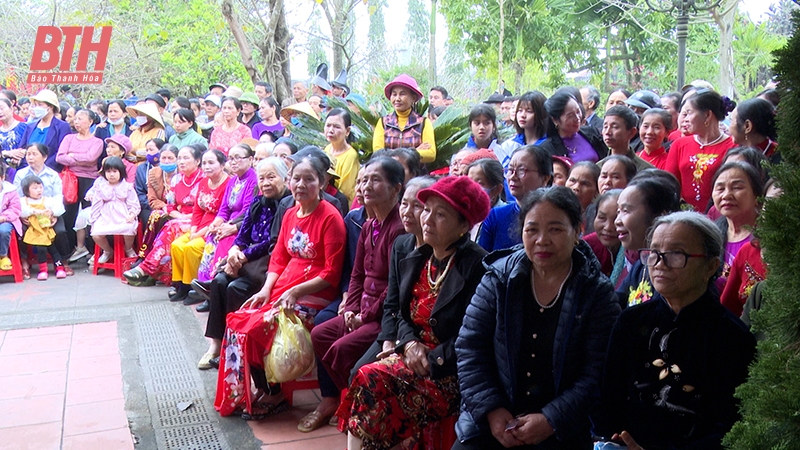 Hội làng Xuân Phả