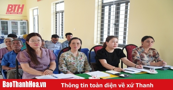 Chủ tịch Hội LHPN tỉnh Ngô Thị Hồng Hảo dự sinh hoạt chi bộ khu phố Trung Thành, thị trấn Yên Cát (Như Xuân)