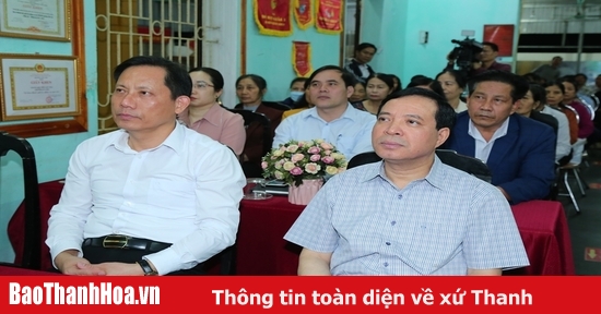 Phó Bí thư Thường trực Tỉnh ủy, Trưởng Đoàn ĐBQH tỉnh Lại Thế Nguyên dự sinh hoạt cùng Chi bộ tổ dân phố Lập Công