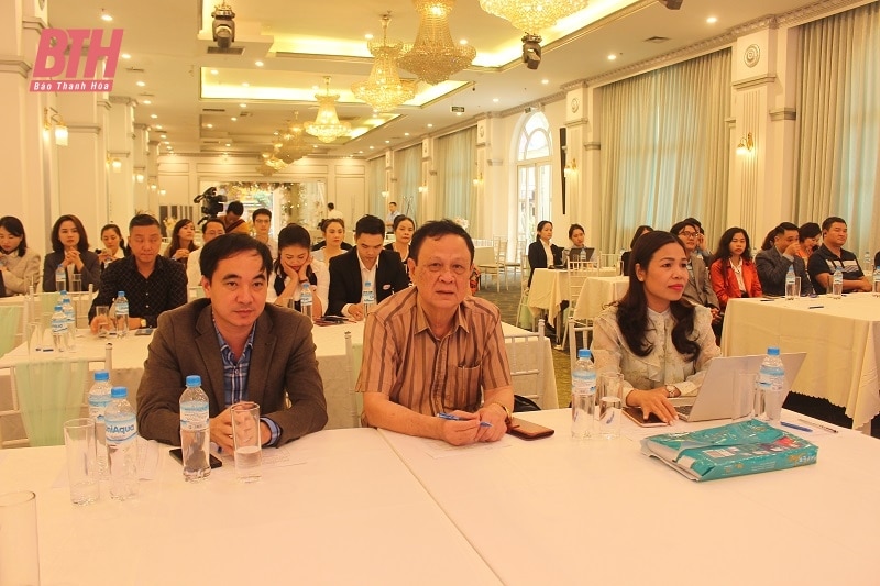 Conectar el turismo de Thanh Hoa con las agencias de viajes nacionales e introducir productos turísticos típicos en 2024