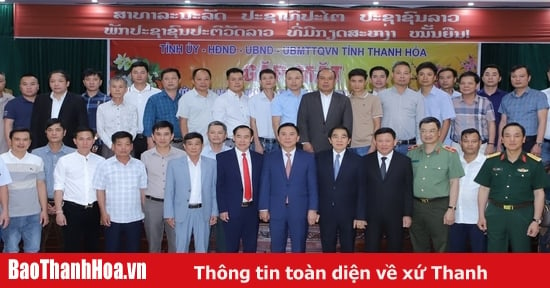 Bí thư Tỉnh ủy Đỗ Trọng Hưng gặp gỡ thân mật cộng đồng người Thanh Hóa tại tỉnh Hủa Phăn