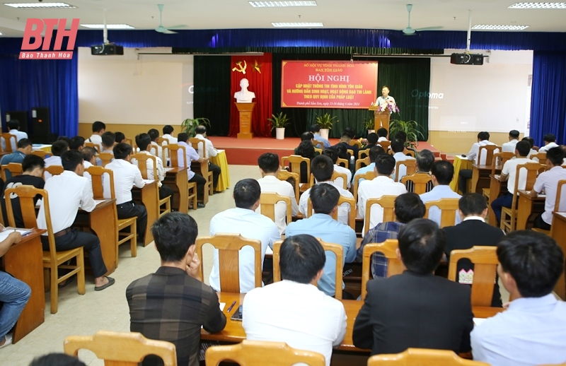 Cập nhật thông tin tình hình tôn giáo và hướng dẫn sinh hoạt, hoạt động đạo Tin lành theo quy định của pháp luật