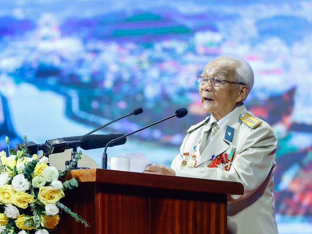 Thủ tướng: Không bao giờ quên những người làm nên cột mốc vàng lịch sử Điện Biên Phủ