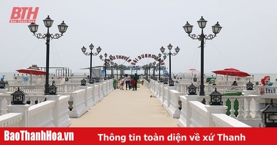 Turismo en la playa de Hai Tien: el mar canta una canción de amor