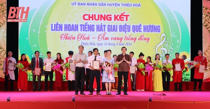 Chung kết Liên hoan tiếng hát Giai điệu quê hương “Thiệu Hóa - Âm vang Trống đồng”