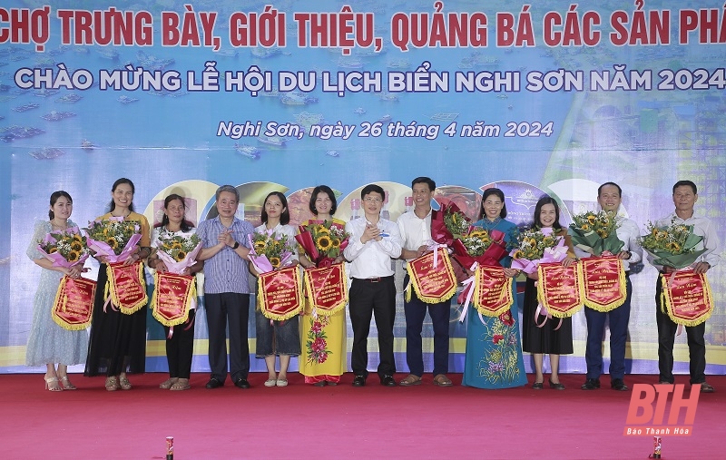 Khai mạc Hội chợ trưng bày, quảng bá, giới thiệu sản phẩm OCOP tại Lễ hội du lịch biển Nghi Sơn năm 2024