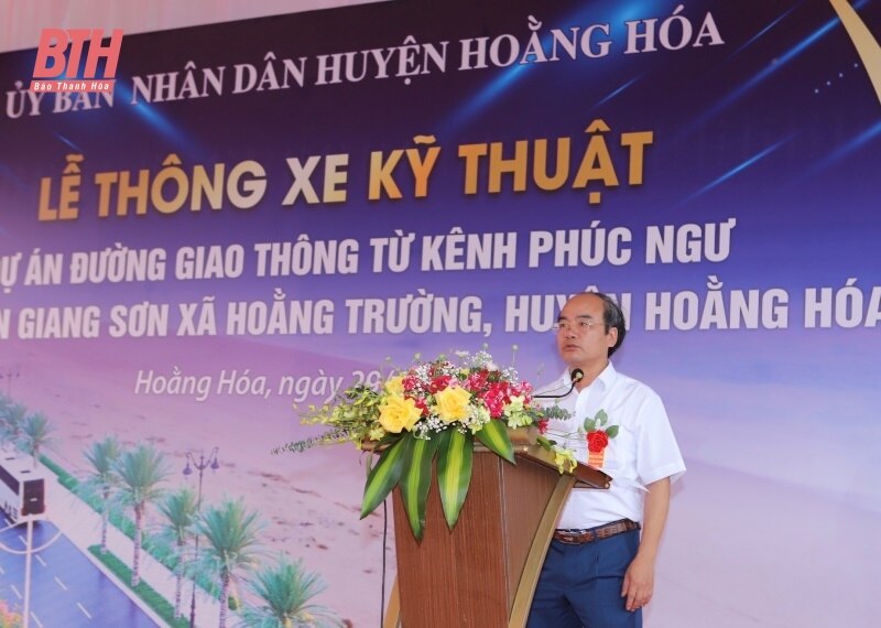 Thông xe kỹ thuật tuyến đường du lịch lịch ven bờ biển Hải Tiến