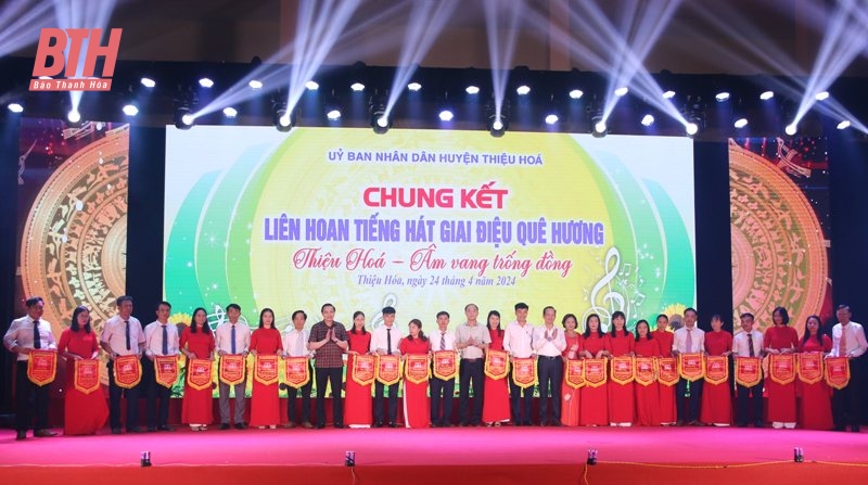 Chung kết Liên hoan tiếng hát Giai điệu quê hương “Thiệu Hóa - Âm vang Trống đồng”