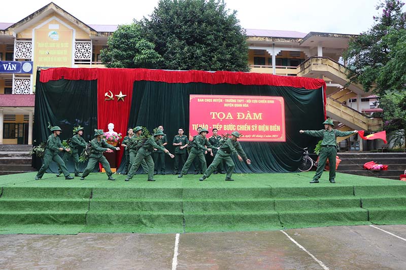 Quan Hóa: Tọa đàm “Tự hào - Tiếp bước chiến sỹ Điện Biên”