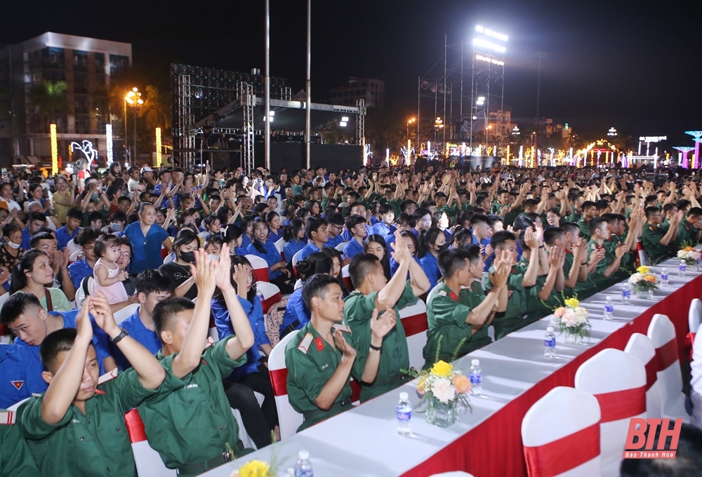 Chương trình nghệ thuật đặc biệt “Hậu phương và tiền tuyến”