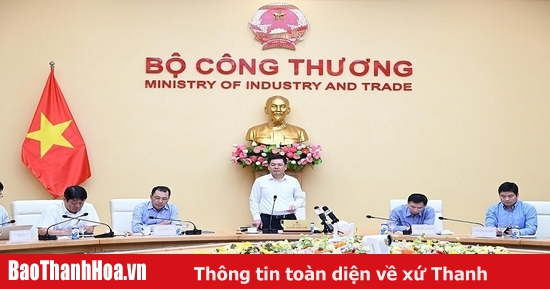 Thanh Hóa cam kết trước ngày 30/5 bảo đảm mặt bằng sạch hành lang tuyến đường dây 500 kV mạch 3