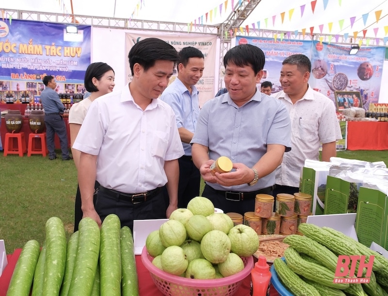 Phiên chợ thực phẩm an toàn năm 2024 khai mạc tại huyện Cẩm Thuỷ