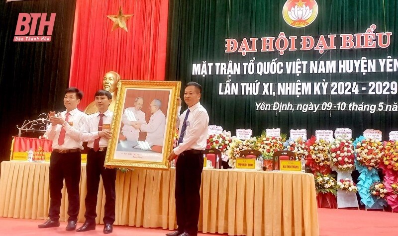 Đại hội đại biểu MTTQ huyện Yên Định lần thứ XI, nhiệm kỳ 2024-2029: Đoàn kết - dân chủ - đổi mới - phát triển, xây dựng Yên Định sớm trở thành huyện kiểu mẫu