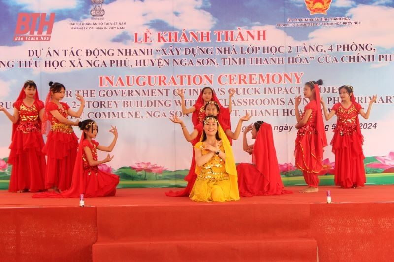 Khánh thành Dự án xây dựng nhà lớp học 2 tầng, 4 phòng Trường Tiểu học Nga Phú