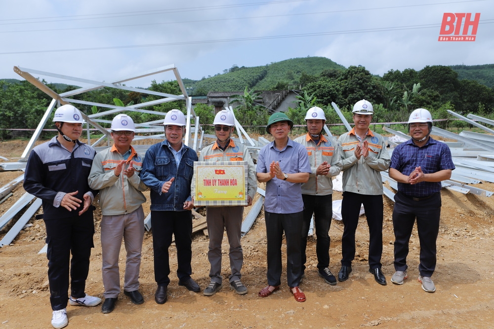 Bí thư Tỉnh ủy Đỗ Trọng Hưng kiểm tra tiến độ thi công dự án đường dây 500kV mạch 3 tại thị xã Nghi Sơn và huyện Như Thanh