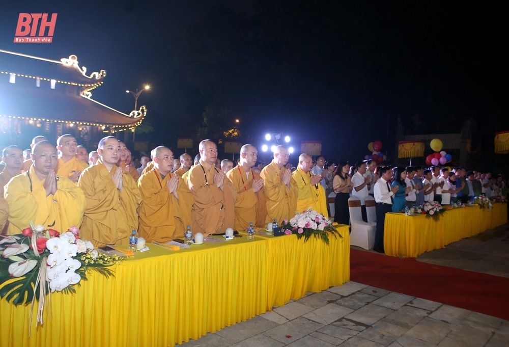 Phó Bí thư Thường trực Tỉnh ủy, Trưởng Đoàn ĐBQH tỉnh Lại Thế Nguyên dự và chúc mừng Lễ Phật đản Phật lịch 2568 - Dương lịch 2024