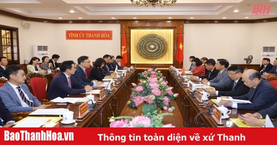 เลขาธิการพรรคประจำจังหวัด Do Trong Hung ให้การต้อนรับและทำงานร่วมกับเอกอัครราชทูตพิเศษแห่งเกาหลีประจำเวียดนาม