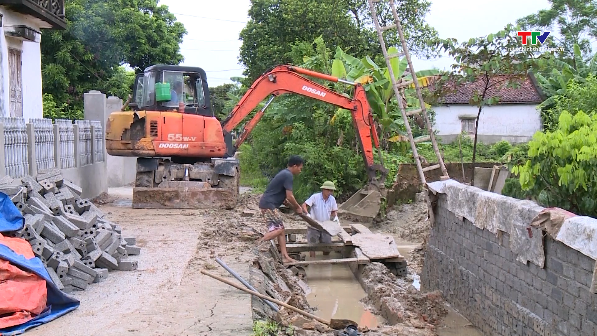 Mở đường để phát triển kinh tế- Ảnh 1.