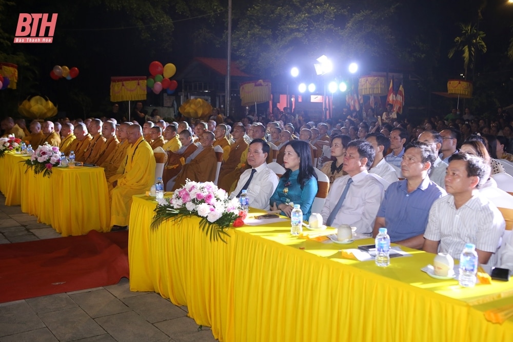 Phó Bí thư Thường trực Tỉnh ủy, Trưởng Đoàn ĐBQH tỉnh Lại Thế Nguyên dự và chúc mừng Lễ Phật đản Phật lịch 2568 - Dương lịch 2024