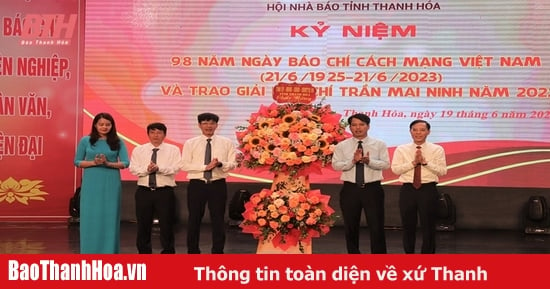 Thành công và kỳ vọng