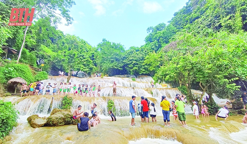 Ecos del festival cultural asociado al desarrollo turístico de la Cascada de Mayo