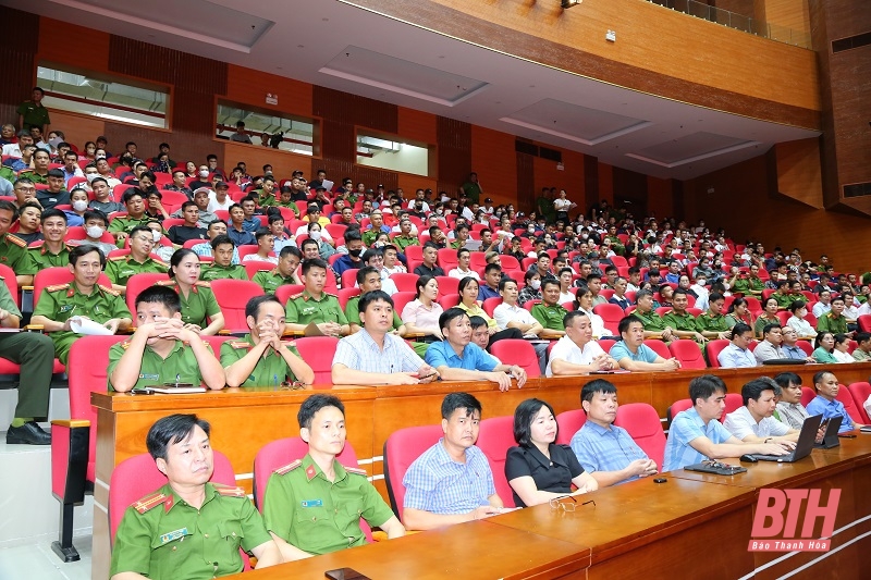 Diễn đàn tư vấn pháp lý, giới thiệu việc làm, hỗ trợ vay vốn cho người chấp hành án hình sự tại cộng đồng và tái hòa nhập cộng đồng