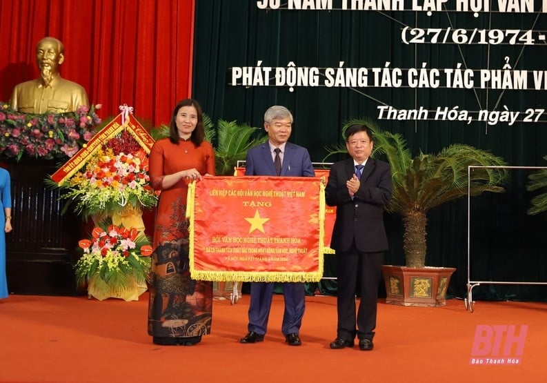 Kỷ niệm 50 năm Ngày thành lập Hội Văn học Nghệ thuật Thanh Hóa