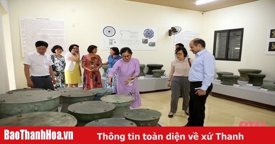 Ambassador Extraordinary and Plenipotentiary of India to Vietnam visits historical sites in Thanh Hoa province