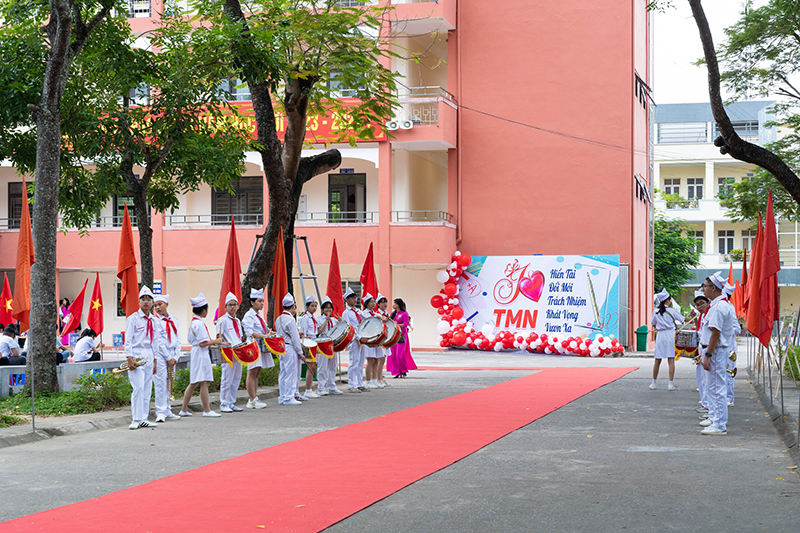 Nhà báo Trần Mai Ninh: Sống và viết