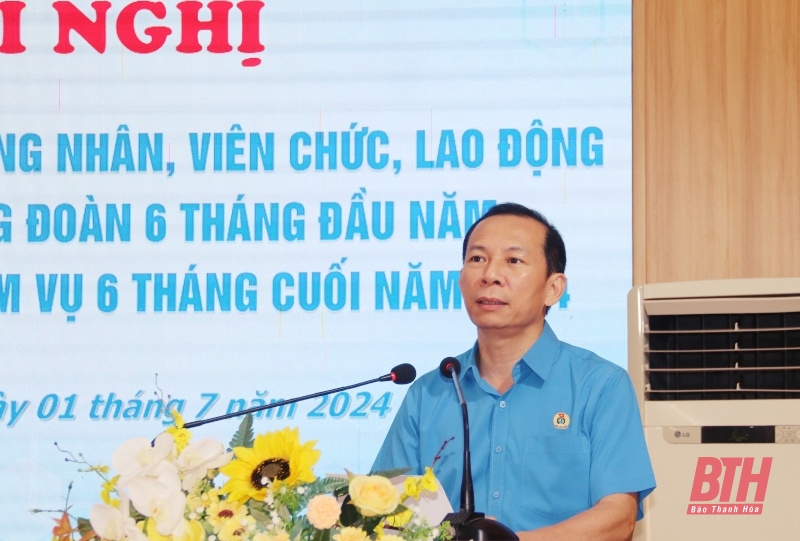 Đẩy mạnh các phong trào thi đua yêu nước trong công nhân, viên chức, lao động