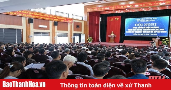 Propagande sur la campagne « Les Vietnamiens privilégient l'utilisation de produits vietnamiens » et panneaux pour reconnaître le marketing à paliers multiples illégal